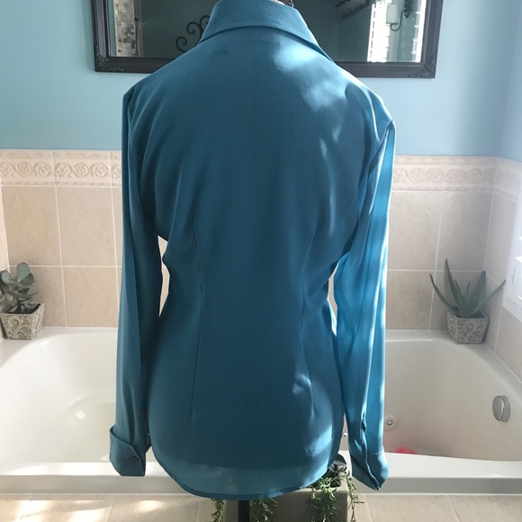 NY&CO TEAL BUTTON DOWN BLOUSE SEMI SHEER SIZE SM. - Picture 2 of 4